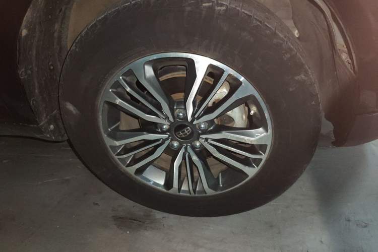 Used Geely Auto Vision X6 2016 1.8L Manual Luxury Model