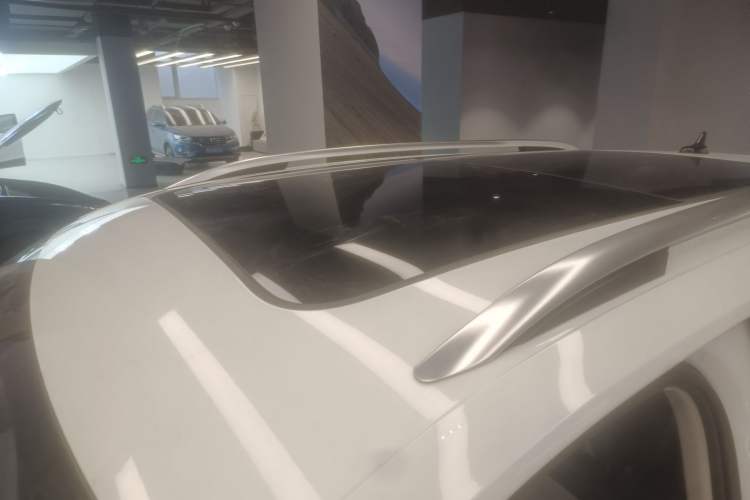 Used Volkswagen Tayron 2023 300TSI Two-Wheel-Drive Luxury Plus Advanced Edition
