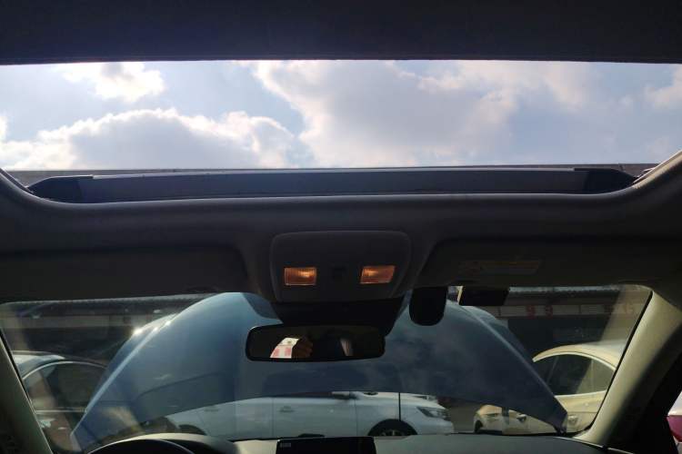 Used Mazda Atenza 2021 2.0L Blue Sky Luxury Edition
