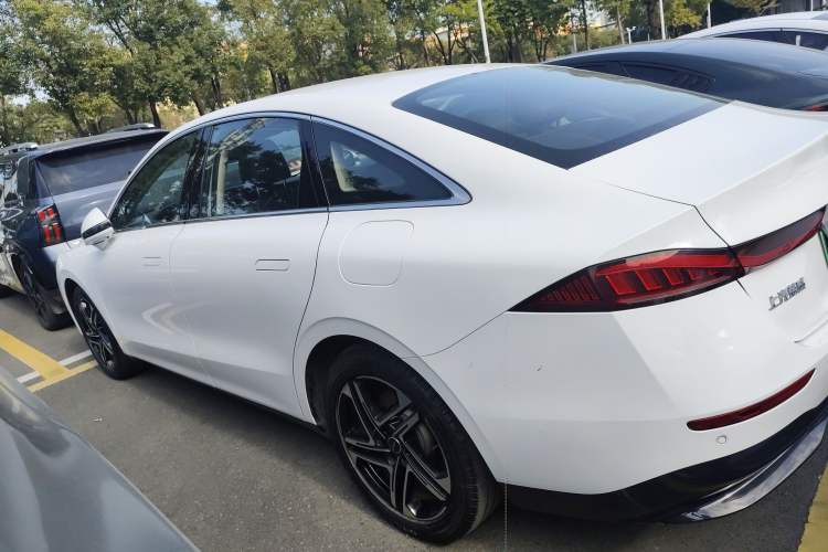 Used Roewe D7 2024 EV 510km Travel Edition
