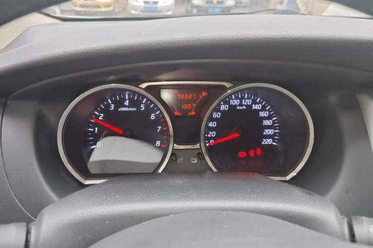 Used Nissan Livina 2015 1.6XE Manual Comfort Edition
