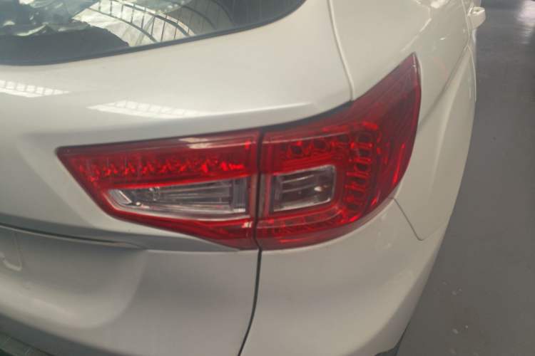 Used Changan CS75 2014 2.0L Manual Luxury Version China IV Standard