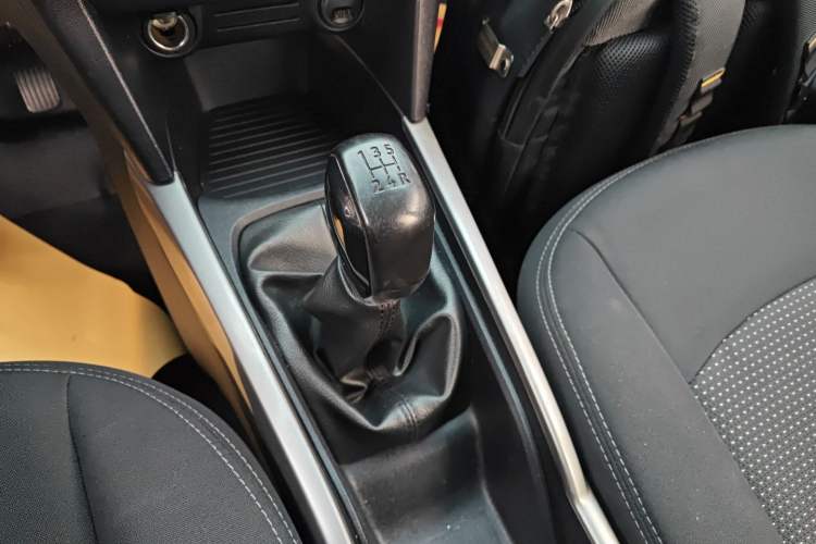 Used Peugeot 301 2016 1.6L Manual Happiness Edition
