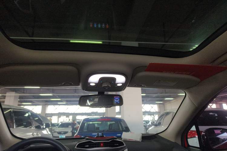 Used BYD Yuan New Energy 2018 EV360 Smart Connected Cool Model