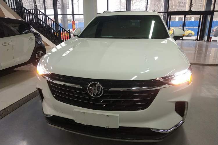 Used Buick Envision 2022 Encore Plus 652T Five-Seat Luxury Model
