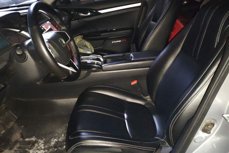 Used Honda Civic 2016 220TURBO CVT Luxury Edition
