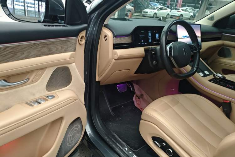 Used Hima AITO M7 2022 1.5T Four-Wheel Drive Luxury Edition
