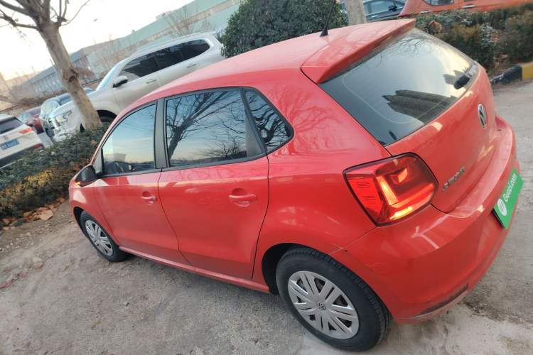 Used Volkswagen Polo 2014 1.4L Manual Fashion Edition
