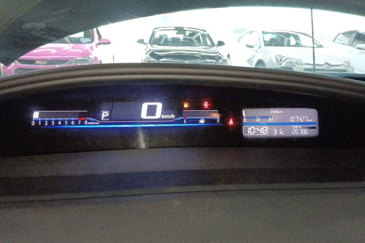 Used Honda Jade 2013 1.8L CVT Luxury Edition 5 seats
