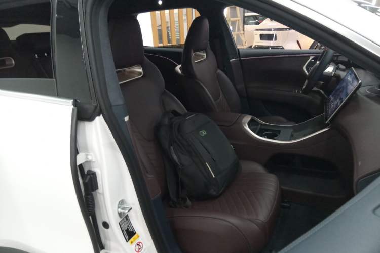 Used  11 2023 Harmony 116° Rear-Wheel Drive Version