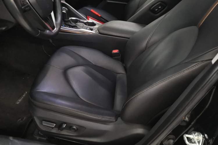 Used Toyota Camry 2019 Revised Version 2.0G Luxury Edition