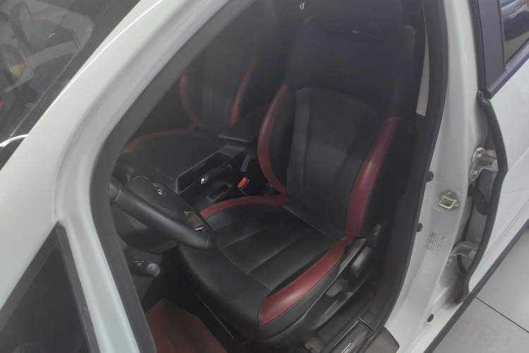 Used Geely Auto Vision X3 2021 PRO 1.5L CVT Deluxe Model
