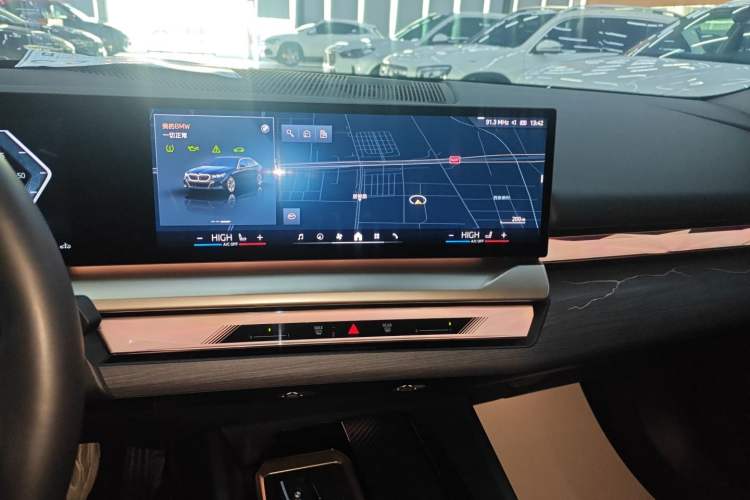 Used BMW 5 Series 2024 530Li Luxury Edition M Sport Package