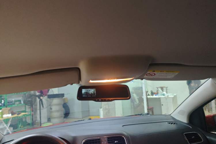 Used Volkswagen Polo 2014 1.6L Automatic Comfort Edition