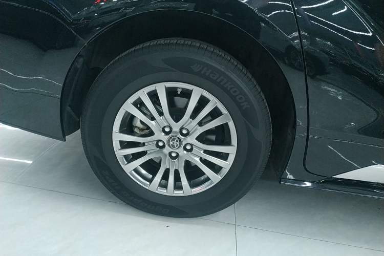 Used Toyota Sienna 2021 2.5L Hybrid Premium Edition
