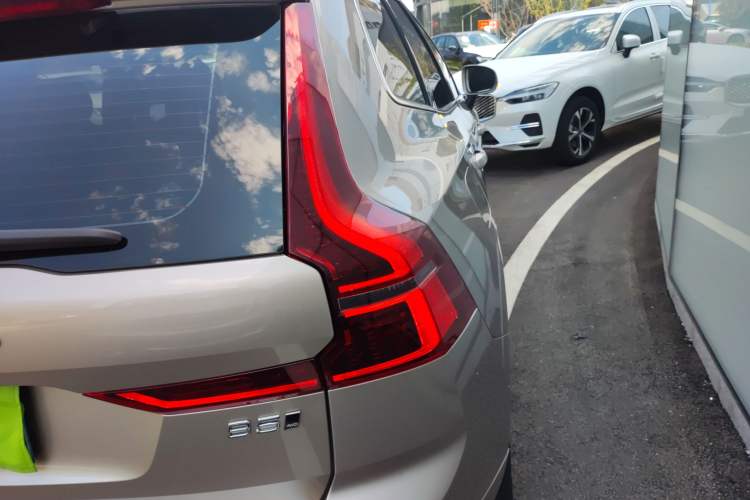 Used Volvo XC60 2026 B5 4x4 Smart Luxury Edition
