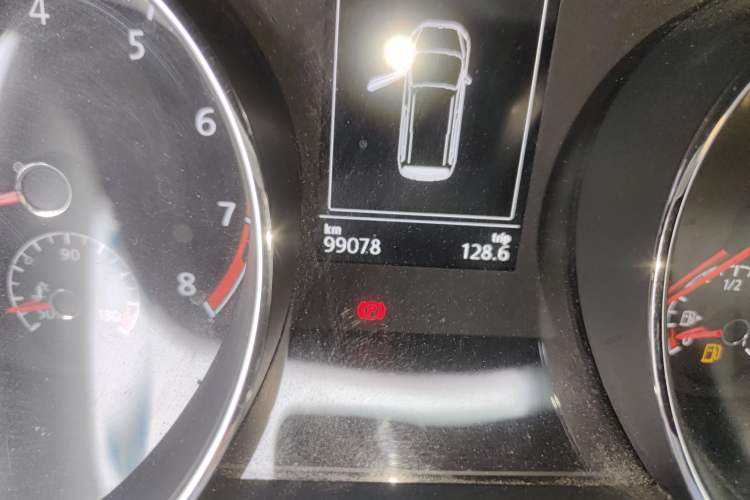 Used Volkswagen Touran 2016 Volkswagen Touran L 280TSI Manual Trend Edition