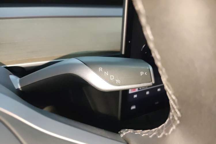 Used Tesla Model Y 2022 Rear-Wheel-Drive Version
