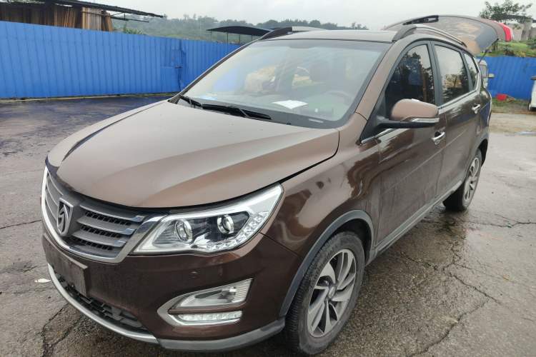 Used Baojun 560 2016 1.5T Manual Luxury Version