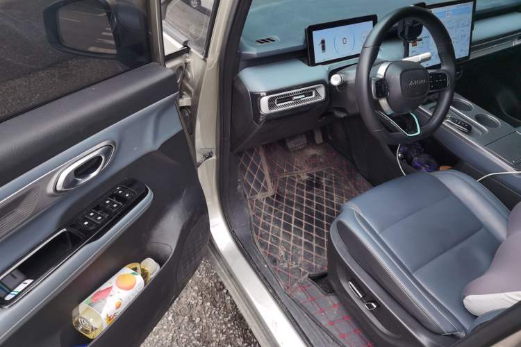 Used AION Y 2023 Plus 510 Smart Edition