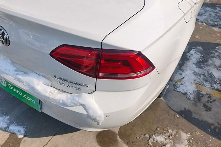 Used Volkswagen Lamando 2015 230TSI DSG Fashion Edition
