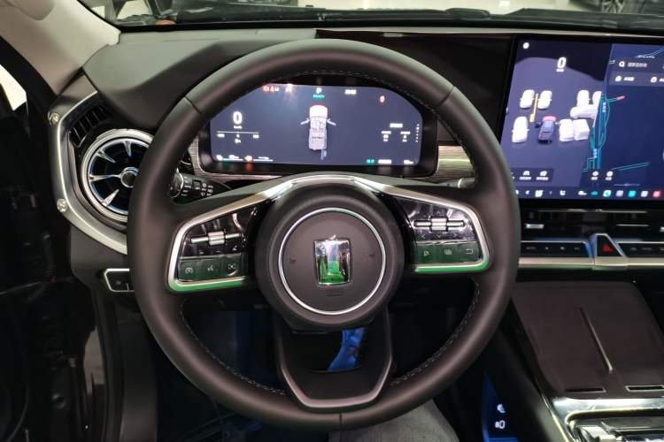 Used Tank 400 New Energy 