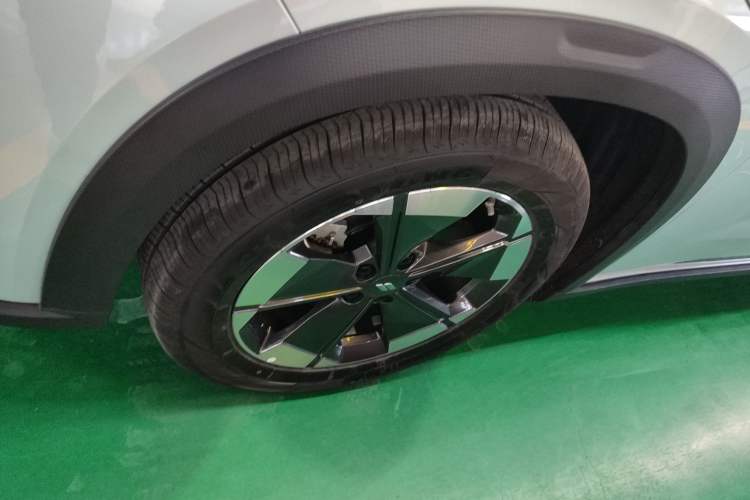 Used Livan Livan 7 2023 605 km ZHU FENG