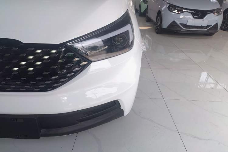 Used JMEV Ezi EV3 2025 Plus 330KM Luxury Version
