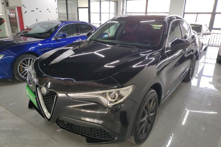 Used Alfa Romeo Stelvio 2017 2.0T 200HP Luxury Edition