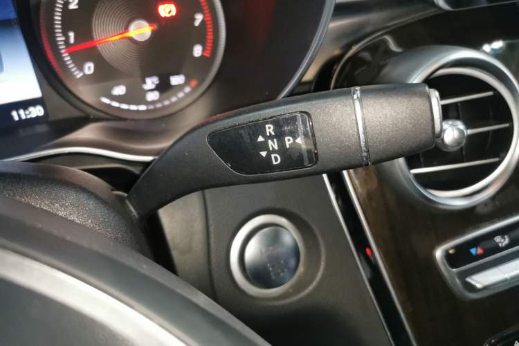 Used Mercedes-Benz GLC 2017 GLC 260 4MATIC Luxury Model