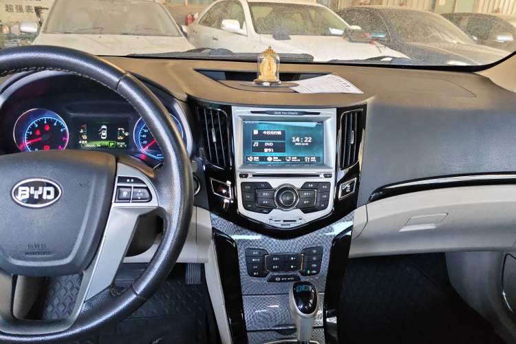 Used BYD Surui 2012 1.5TID Automatic Luxury Version
