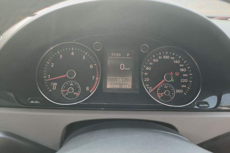 Used Volkswagen Magotan 2015 1.8TSI Luxury Model
