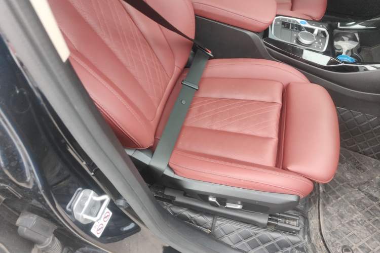 Used BMW iX3 2023 Leading Model