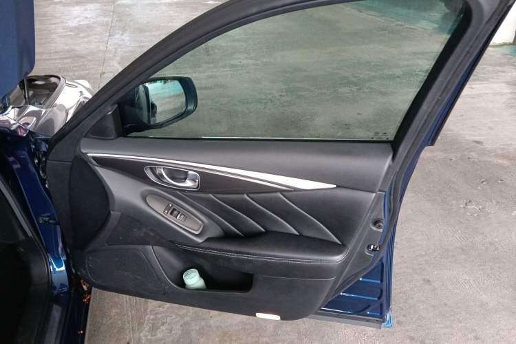 Used Infiniti Q50L 2016 2.0T Comfort Edition