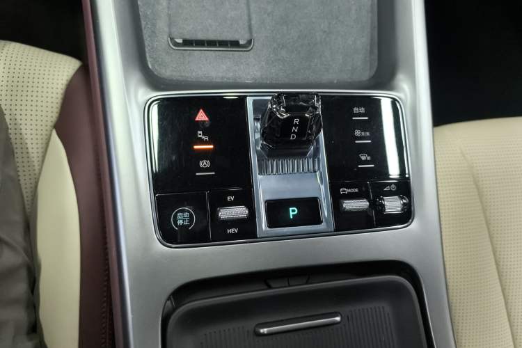 Used BYD Seal 2023 DM-i 1.5L 121km Prestige Model