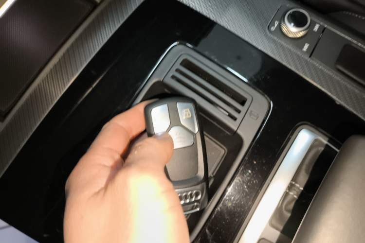 Used Audi Q5L 2022 40T Luxury Dynamic Model