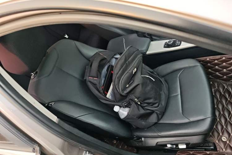 Used BMW 3 Series 2016 316i Fashion Model
