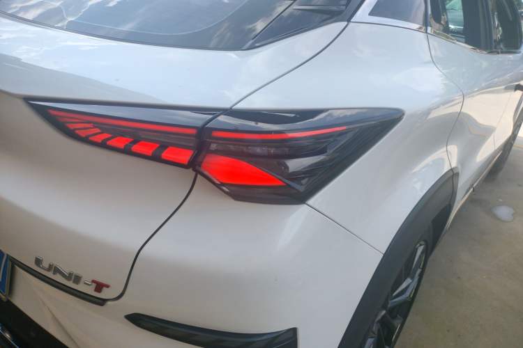 Used Changan UNI-T 2022 2.0T Prestige Version
