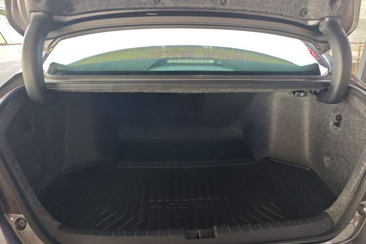 Used Honda Accord 2018 Rui Hybrid 2.0L Rui Ling Edition China VI
