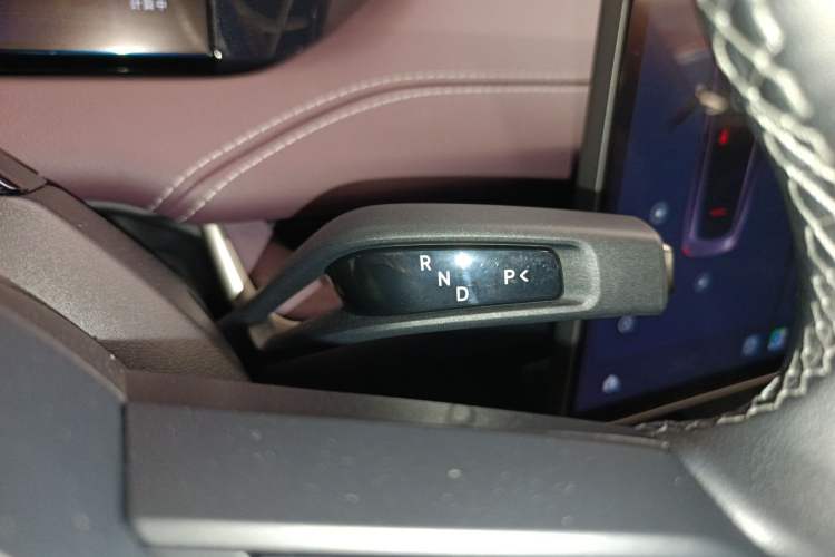 Used  SU7 2024 Four-Wheel Drive Ultra-Long Range Advanced Intelligent Driving Max Edition
