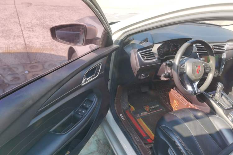 Used Roewe i5 2019 1.5L Automatic 4G Connected Langhao Edition