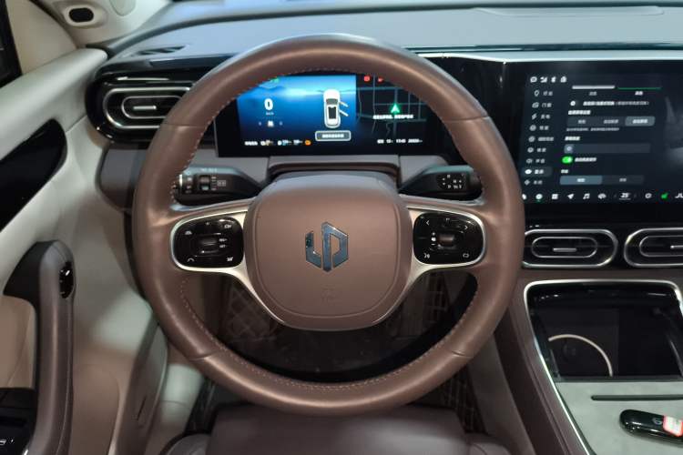 Used Leapmotor C11 2023 Range-Extended 180 Comfort Edition
