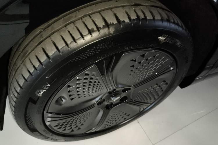 Used VOYAH COURAGE 2024 Long-Range Supercharge Edition
