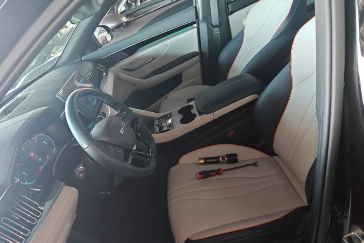 Used BYD Song PLUS New Energy 2023 Champion Edition EV 520KM Prestige Model
