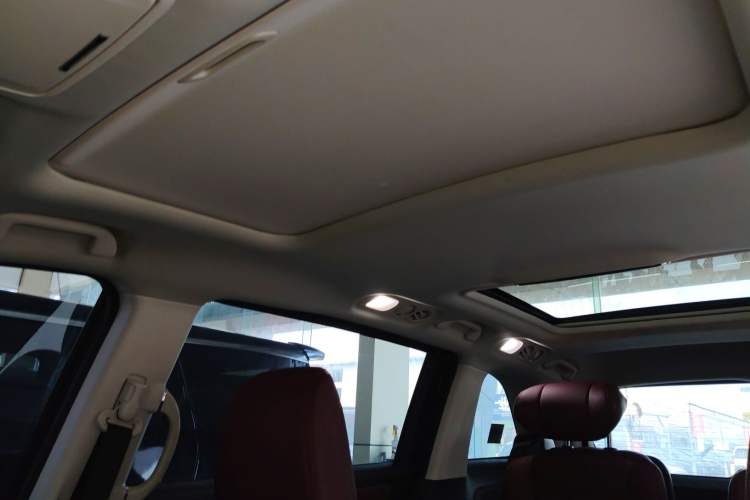 Used Honda Elysion 2022 2.0L eHEV Prestige Edition
