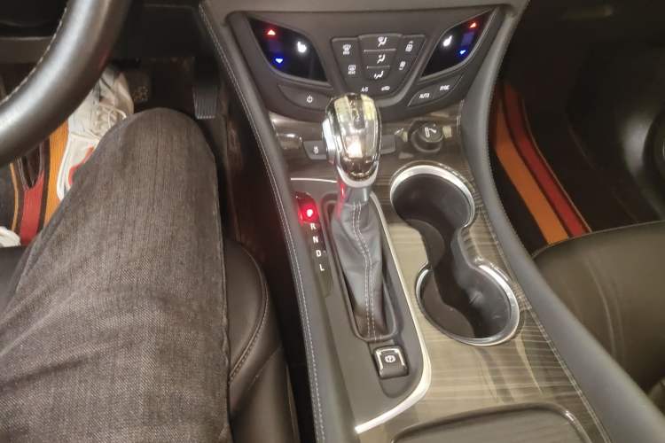 Used Buick Envision 2020 20T Two-Wheel Drive Elite Version
