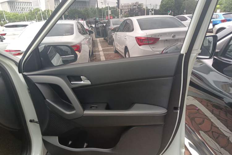 Used Hyundai ix25 2017 1.6L Automatic Smart Version
