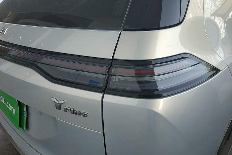 Used AION Y 2023 Younger Star Edition