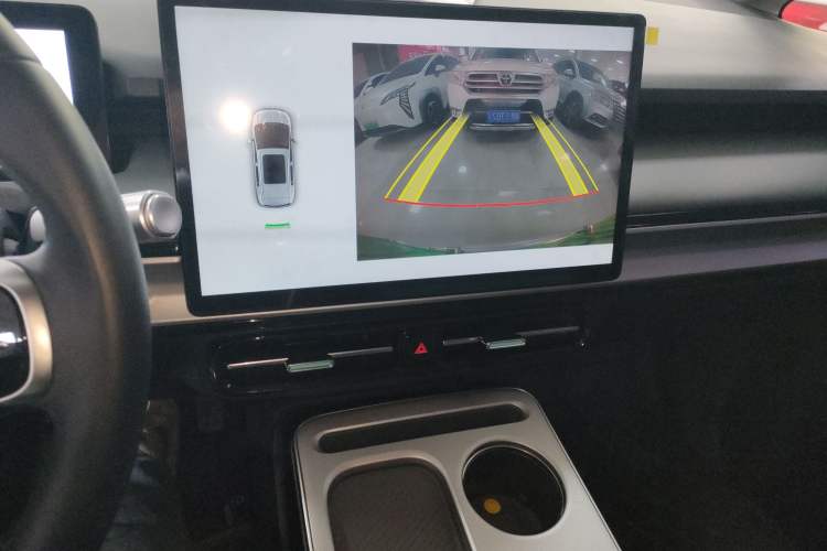 Used AION Y 2023 Younger