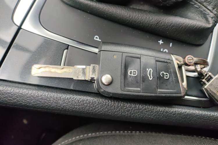 Used Volkswagen Golf 2020 200TSI DSG Comfortable and Ambitious Edition